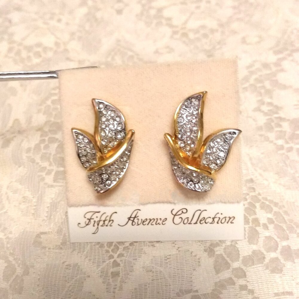 Vintage White Clear Cubic Zirconia Gold Tone Earrings Non-Pierced Clip Earrings